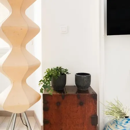아파트 Explore The Old Town From A Stylish, 17Th Century Apartment *